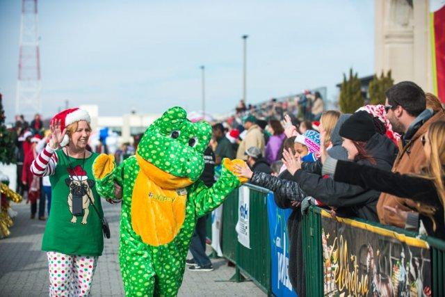 Dominion Christmas Parade 2016